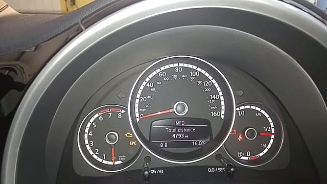 هشدار چراغ چک فولکس واگن بیتل